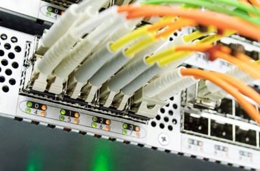 Дата-центры стимулируют бум в секторе скоростного оптического Ethernet’а